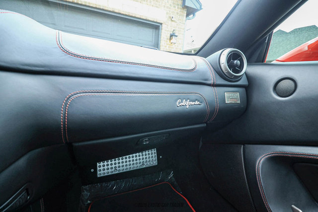 Used 2012 Ferrari California RWD image 40