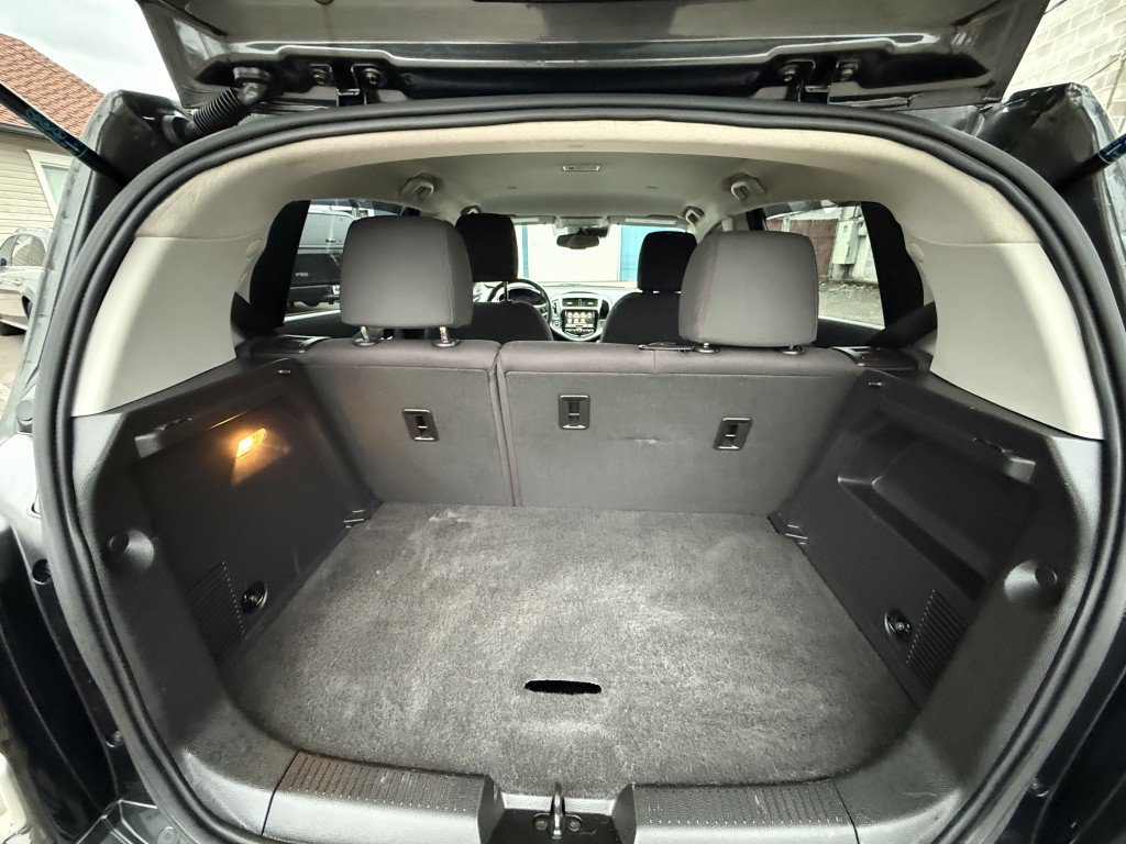 Used 2020 Chevrolet Sonic LT w/ Convenience Package FWD image 25