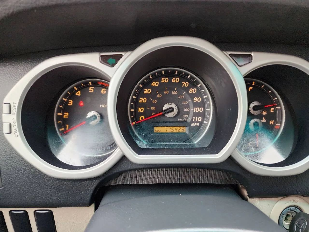 Used 2004 Toyota 4Runner Limited image 42