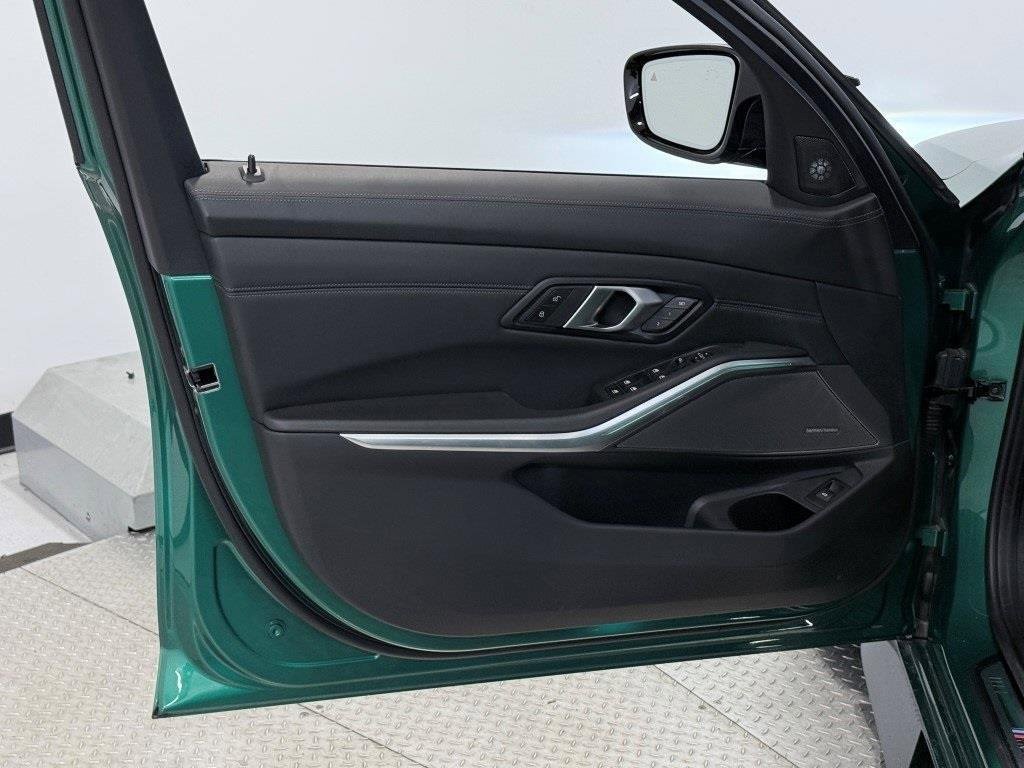 Used 2024 BMW M3 Competition w/ Executive Package image 28