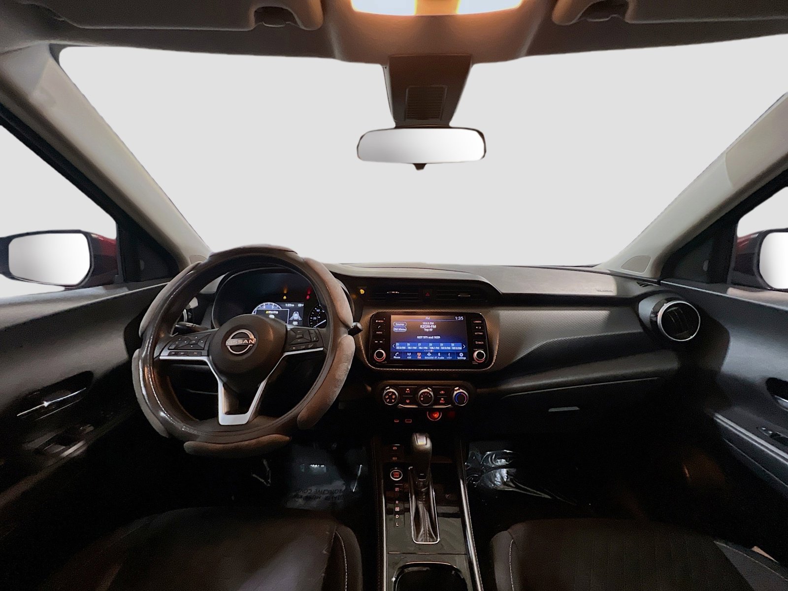 Used 2023 Nissan Kicks SV FWD image 15