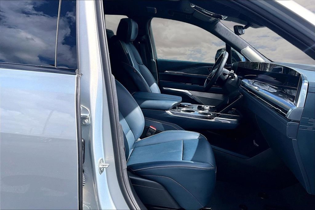 Certified 2025 Cadillac Escalade IQ Sport 2 image 29