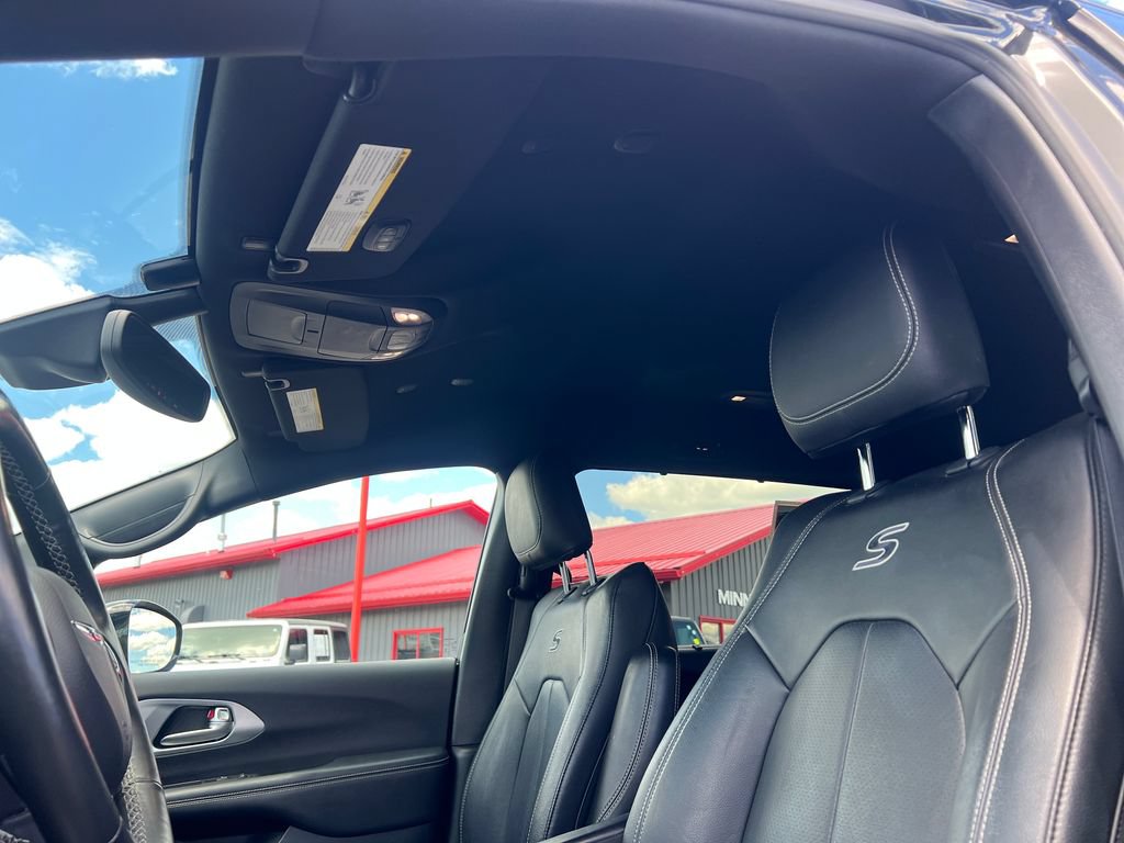 Used 2021 Chrysler Pacifica Touring-L w/ Premium & Safety Sphere Group AWD/4WD image 26