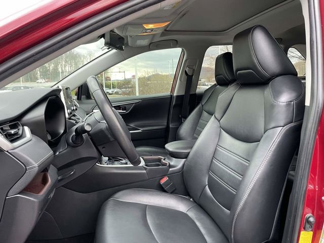 Used 2019 Toyota RAV4 Limited image 20