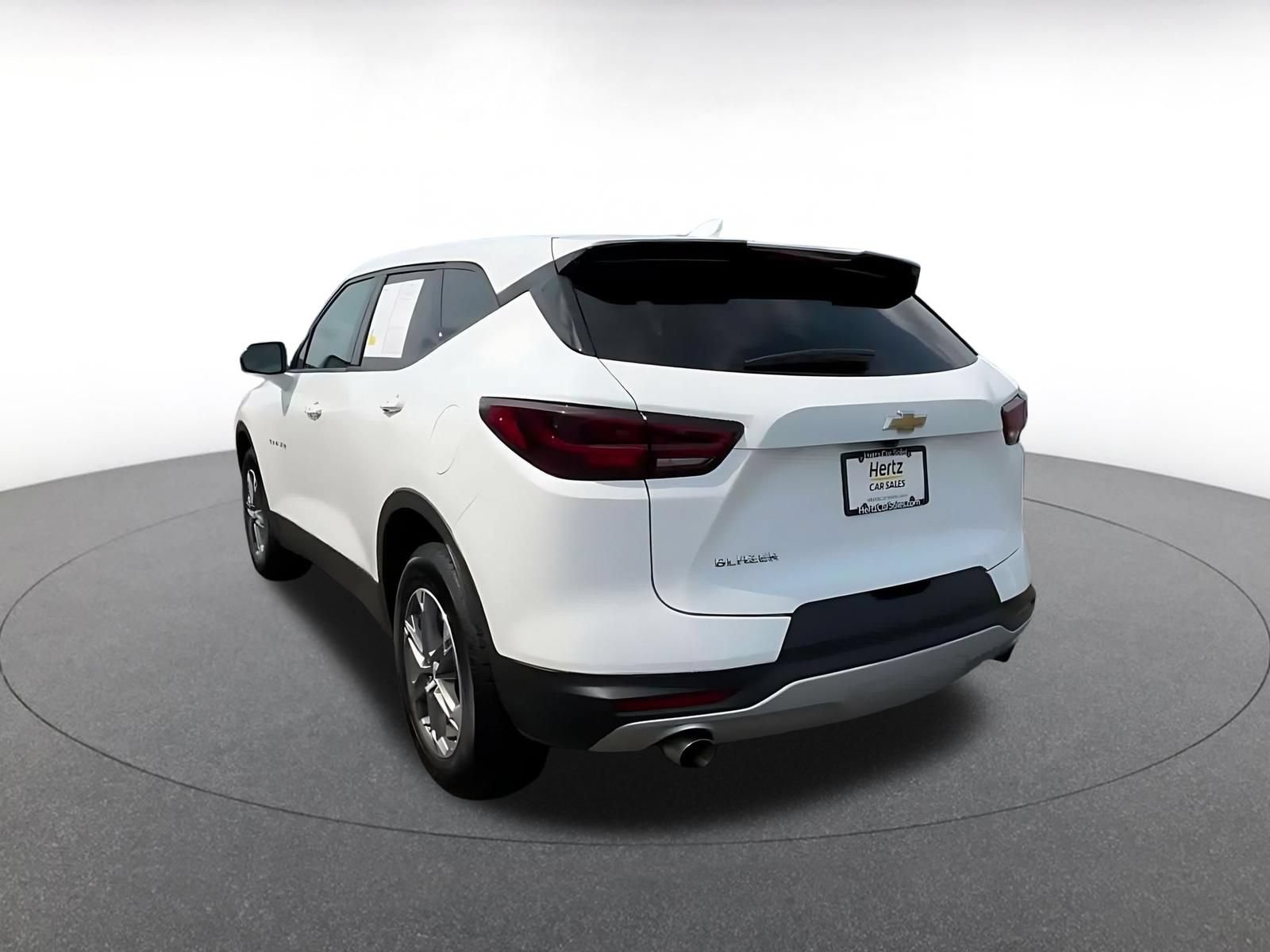 Used 2025 Chevrolet Blazer LT FWD image 11