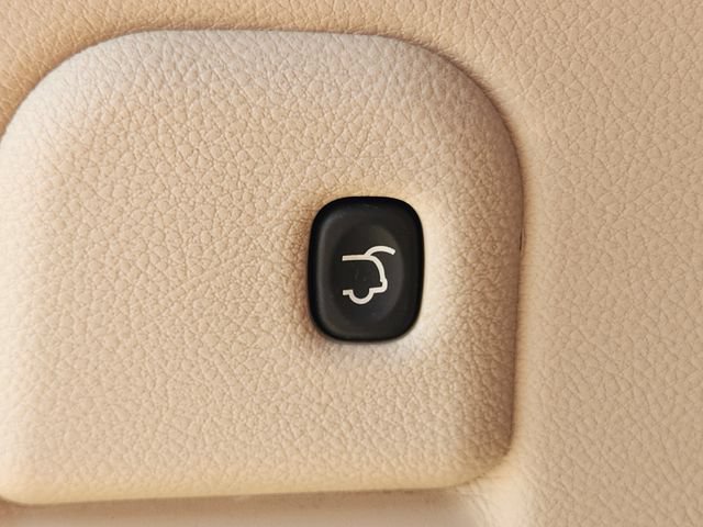 Used 2022 Jeep Grand Cherokee Laredo E w/ Security & Convenience Group AWD/4WD image 40