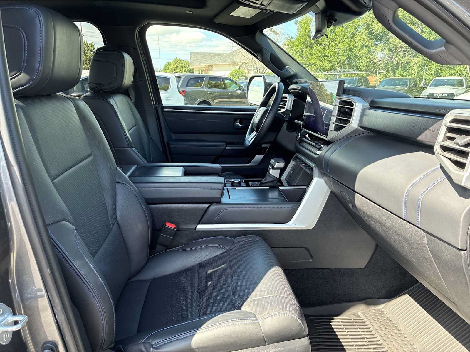 Used 2024 Toyota Tundra Platinum AWD/4WD image 26