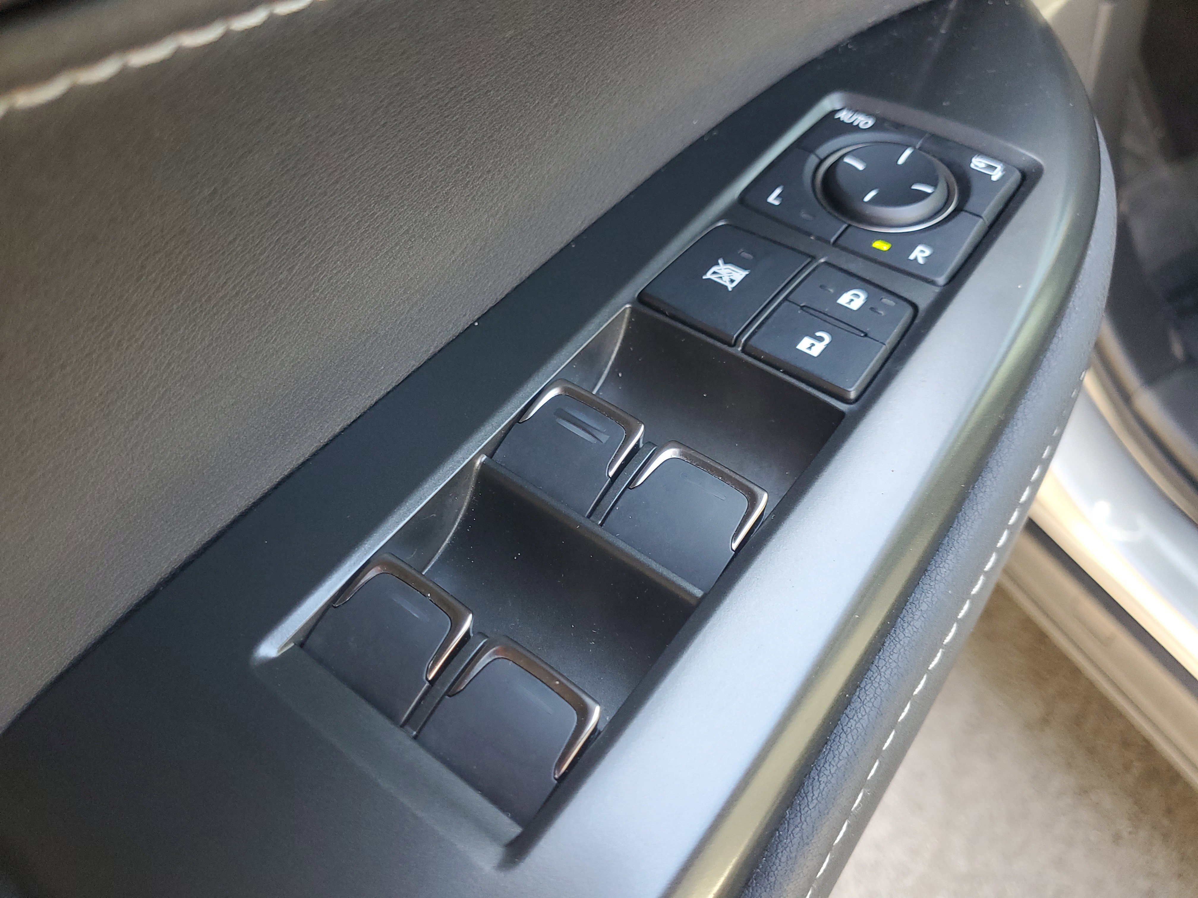 Certified 2022 Lexus NX 250 FWD w/ Premium Package image 20