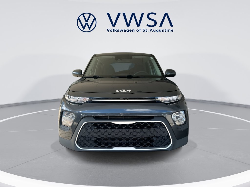 Used 2022 Kia Soul LX w/ Technology Package FWD image 2