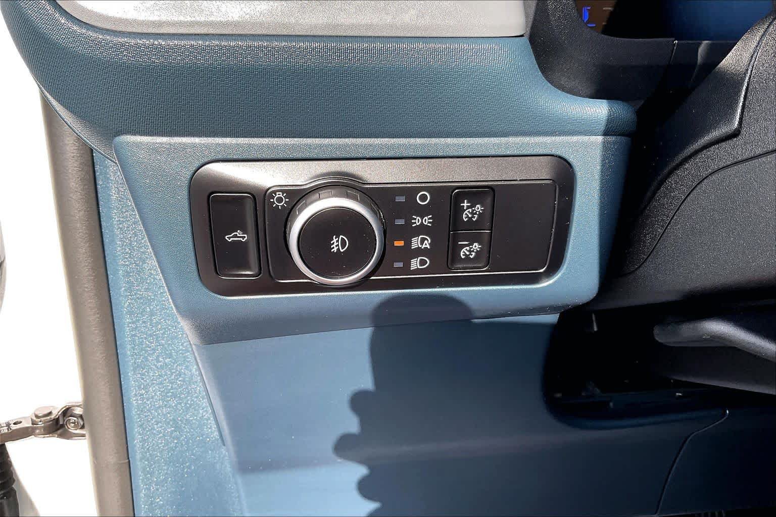Certified 2025 Ford Maverick Lobo AWD/4WD image 31