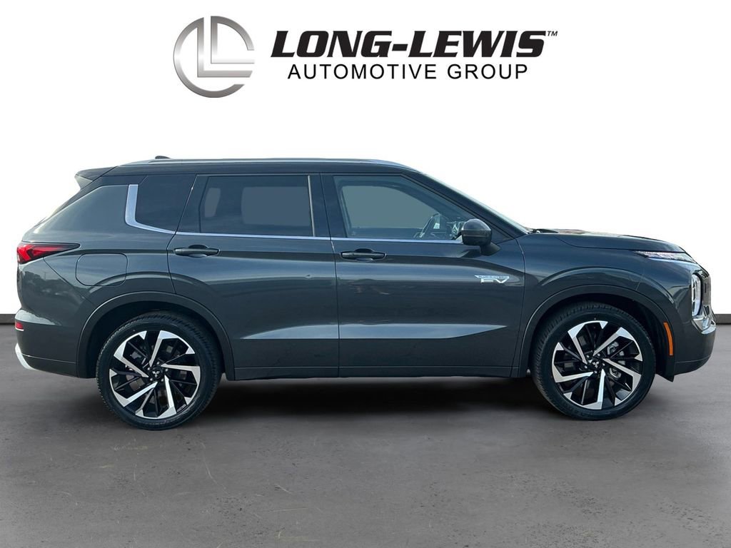 Used 2025 Mitsubishi Outlander SEL AWD/4WD image 8