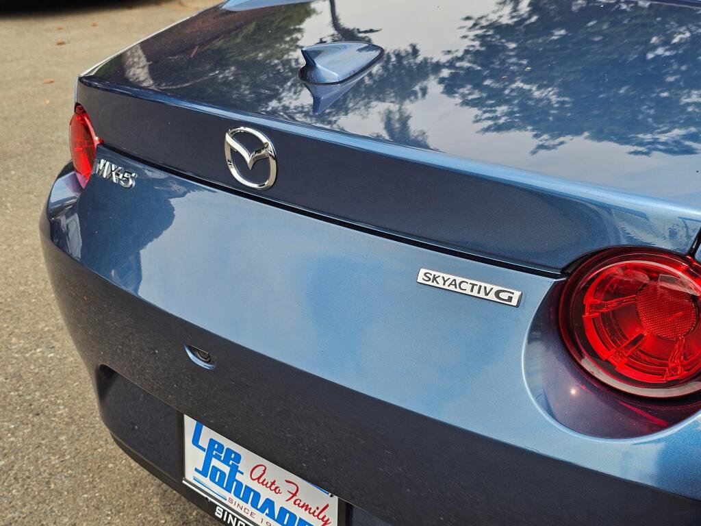 Used 2020 MAZDA MX-5 Miata RF Grand Touring RWD image 14