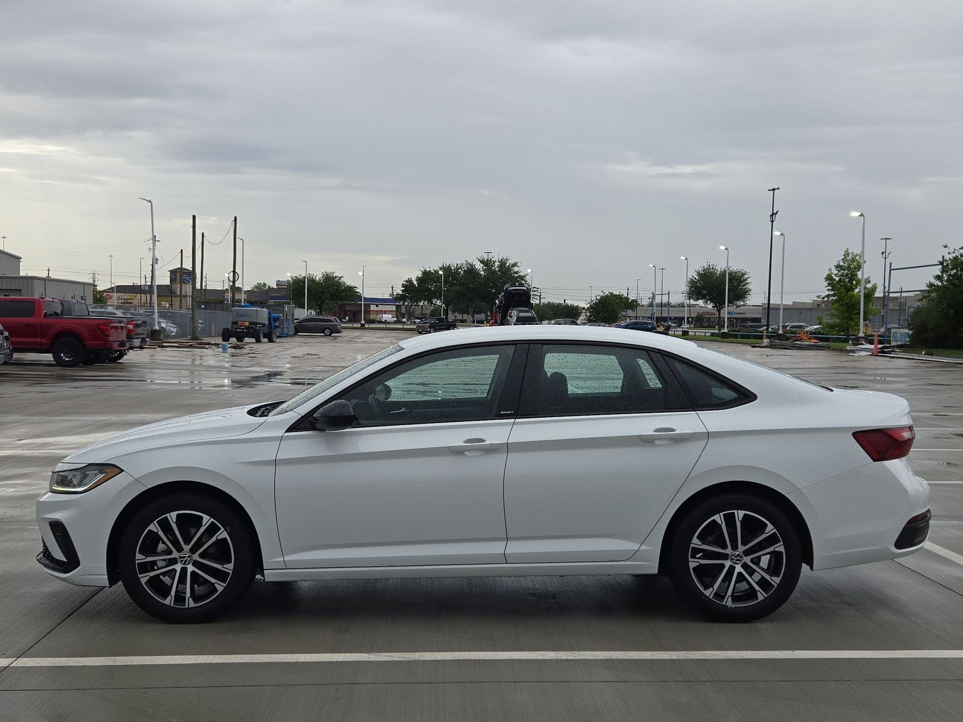 Used 2025 Volkswagen Jetta Sport image 7