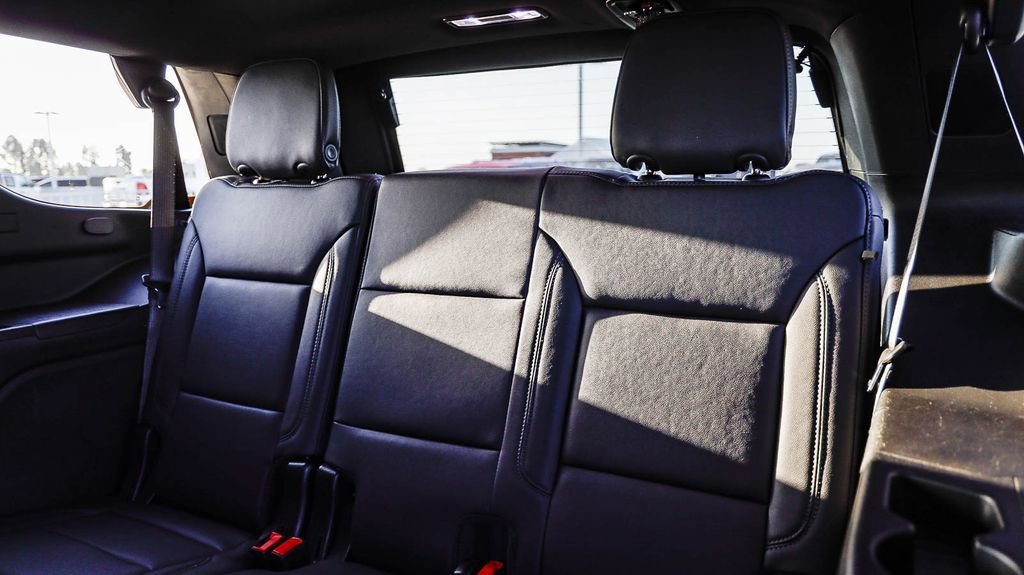 Used 2025 Chevrolet Tahoe Z71 image 23