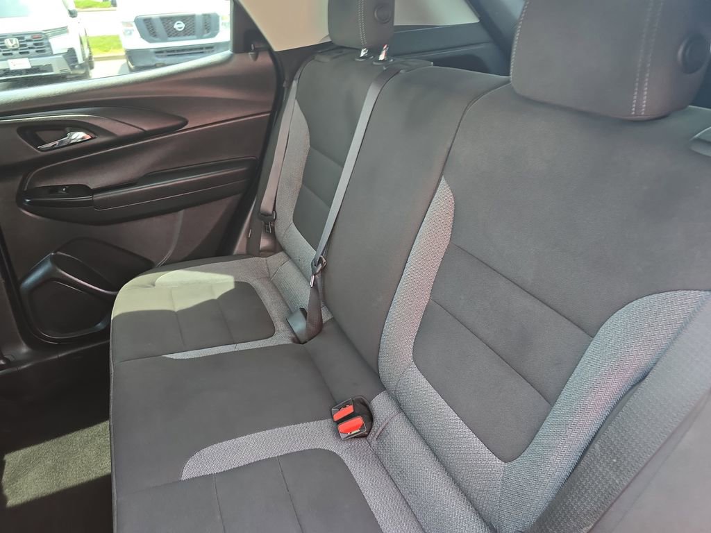 Used 2022 Chevrolet TrailBlazer LT FWD image 13