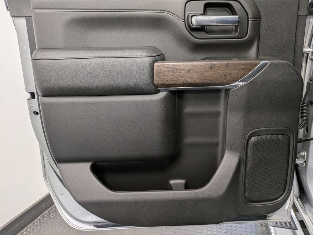 Used 2023 GMC Sierra 2500 Denali w/ Denali Ultimate Package AWD/4WD image 23