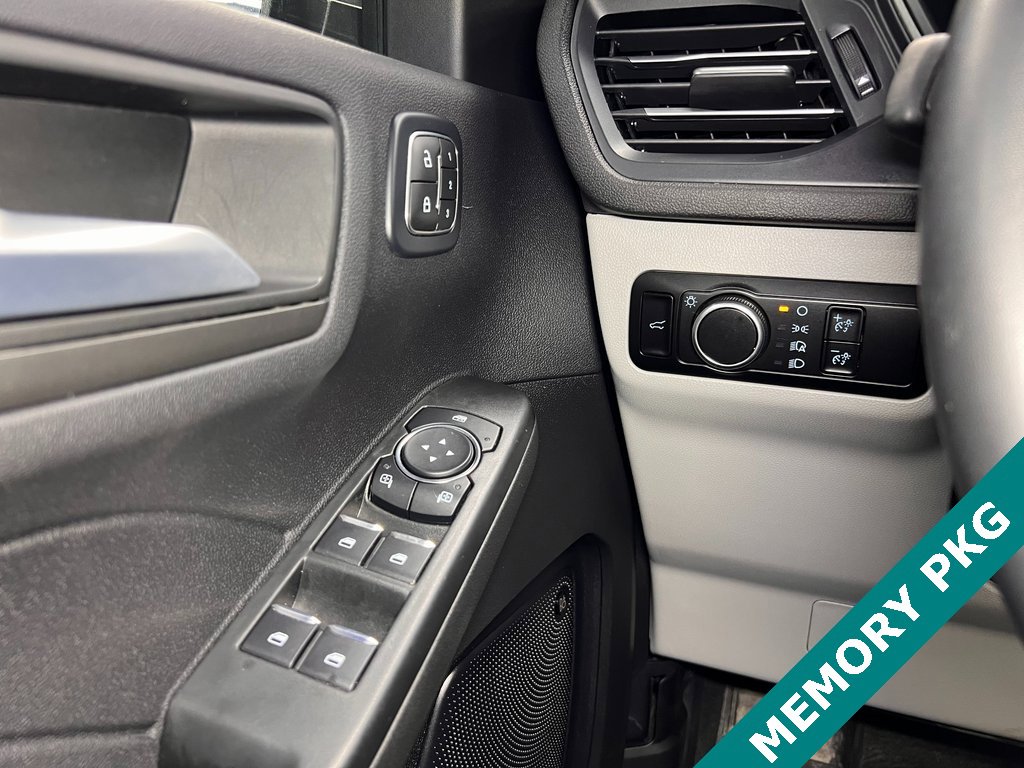 Used 2025 Ford Escape Active w/ Active Premium Tech Pack image 7