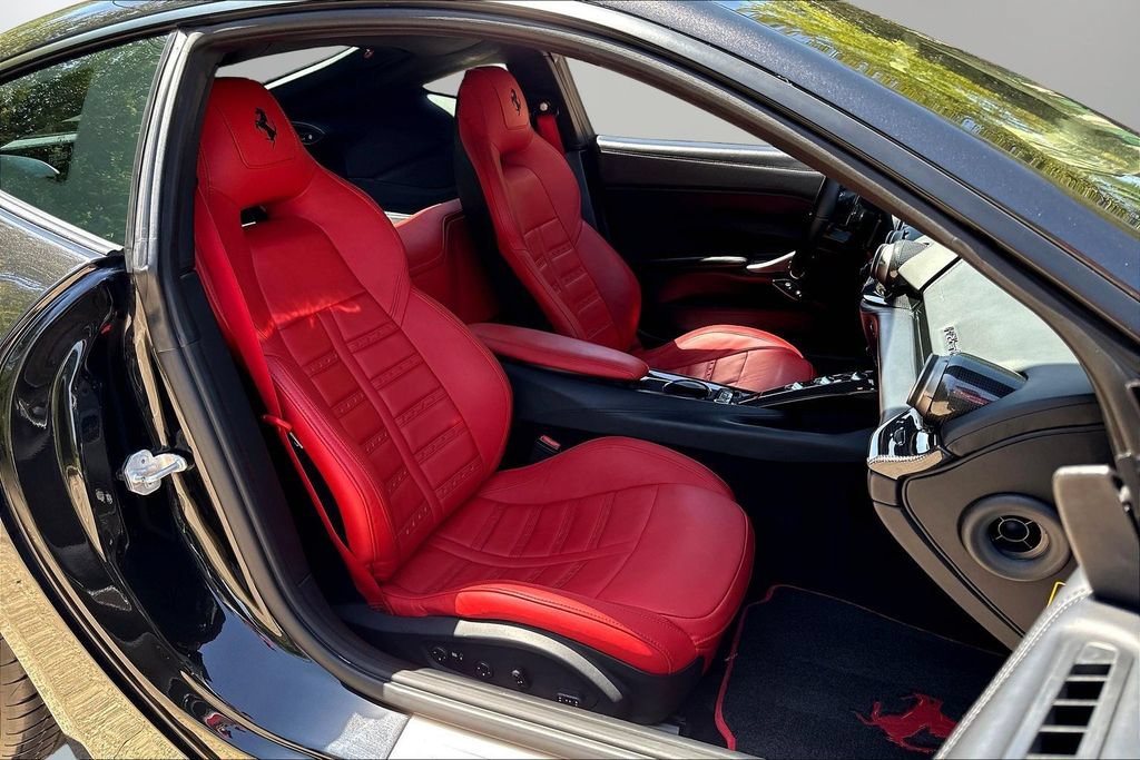 Used 2014 Ferrari F12 Berlinetta RWD image 23