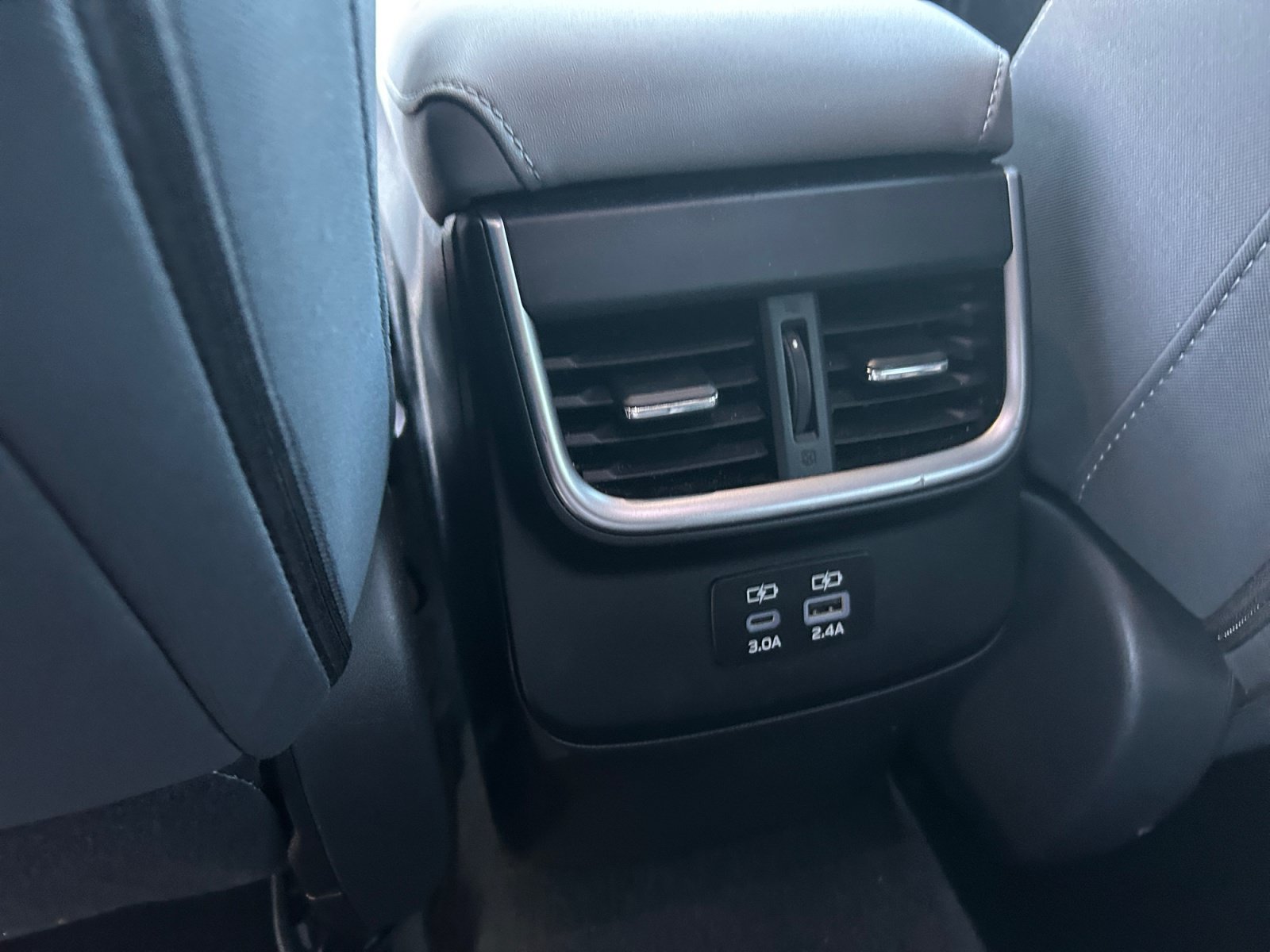 Used 2023 Subaru Outback Premium AWD/4WD image 13