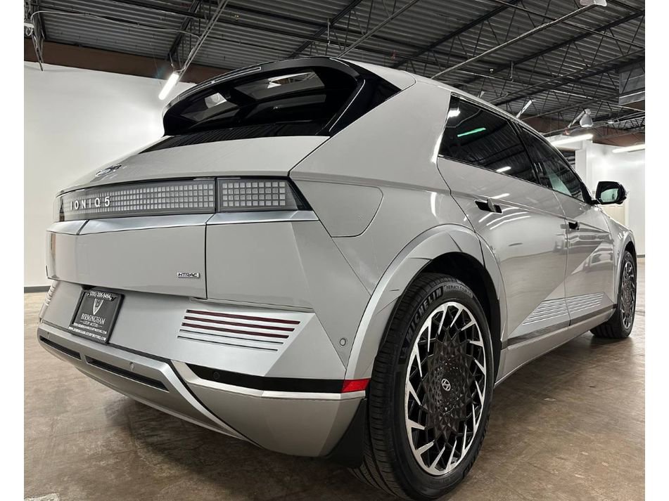 Used 2024 Hyundai Ioniq 5 Limited image 14