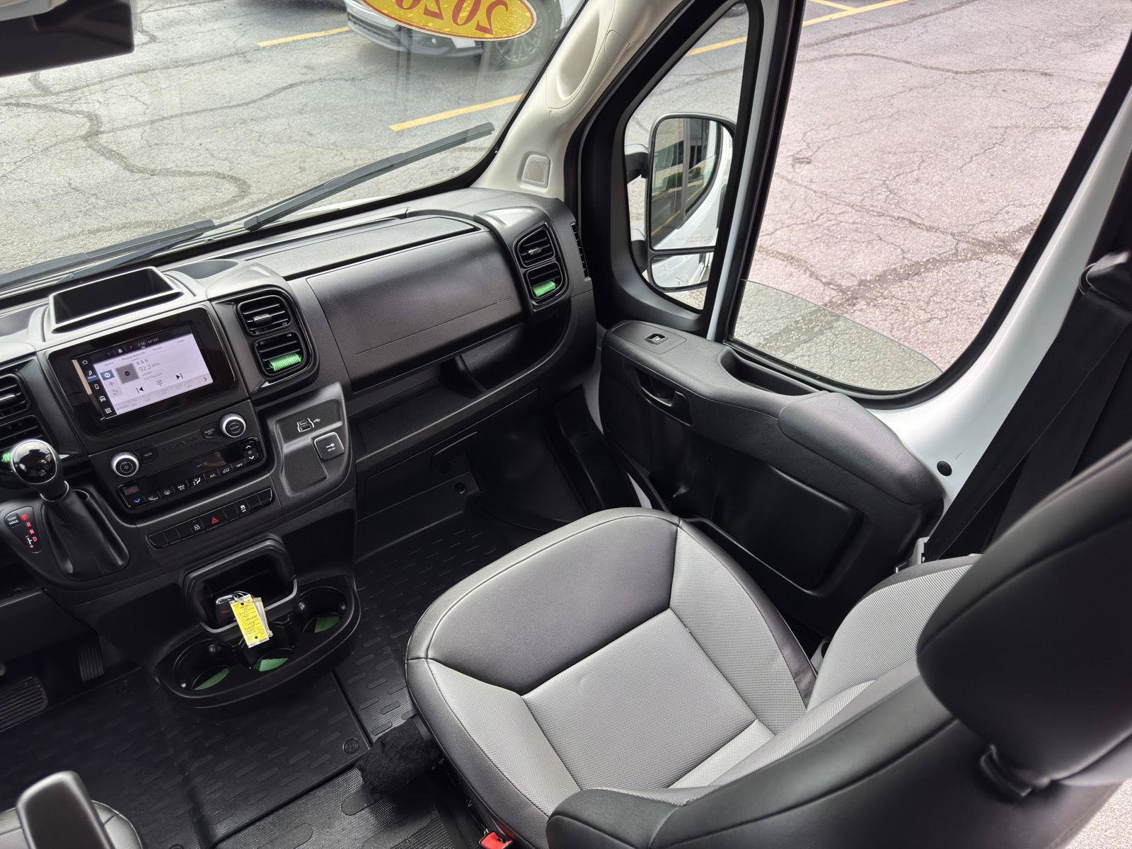 Used 2026 RAM ProMaster 2500 w/ Convenience Group FWD image 19
