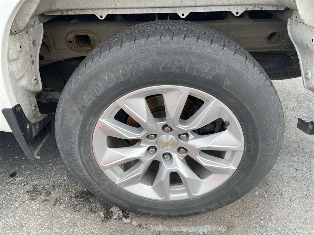 Used 2021 Chevrolet Silverado 1500 Custom w/ Safety Confidence Package image 4