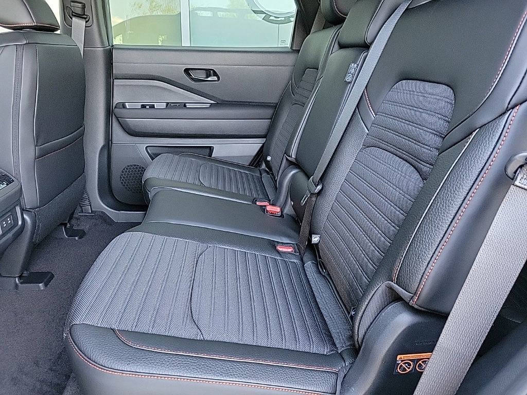 New 2026 Nissan Pathfinder Rock Creek AWD/4WD image 14
