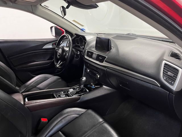 Used 2017 MAZDA MAZDA3 Touring FWD image 11