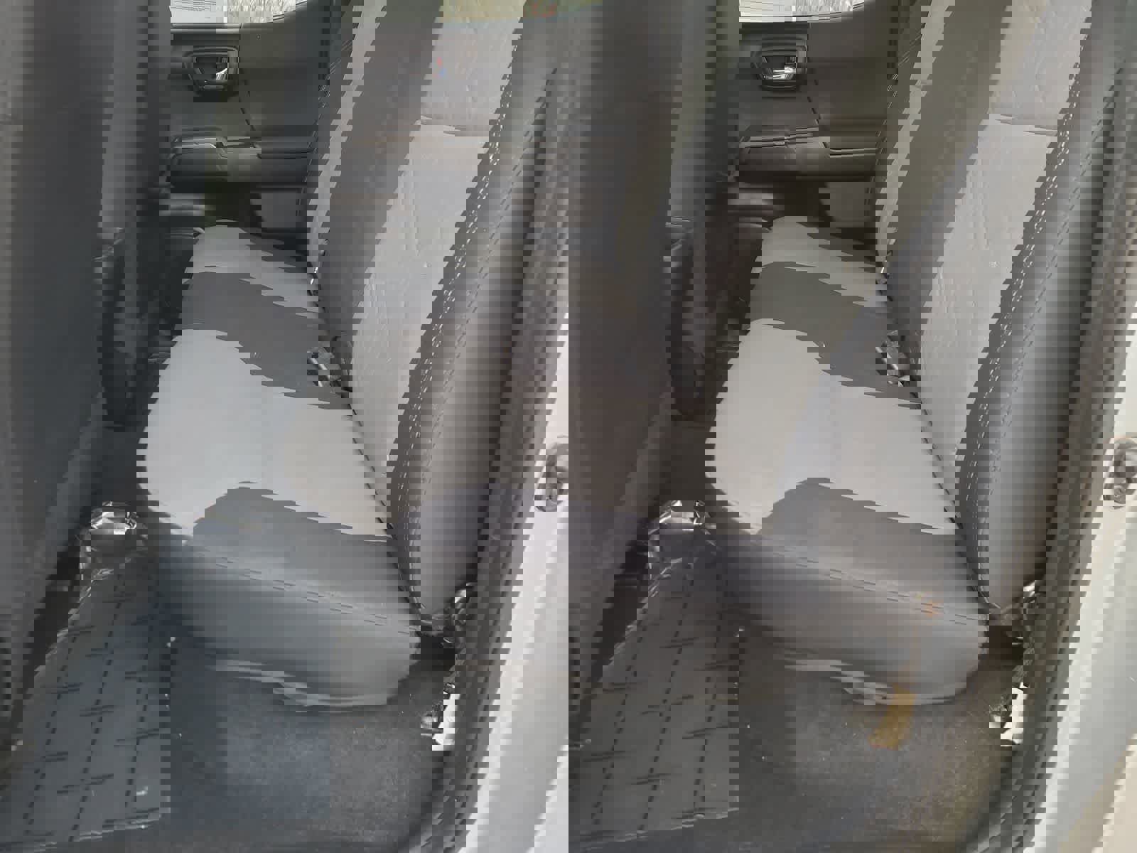 Used 2022 Toyota Tacoma TRD Sport w/ Technology Package image 21