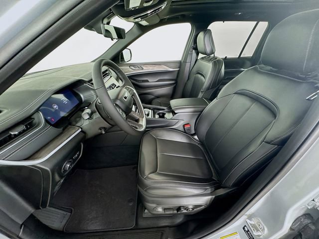 New 2025 Jeep Grand Cherokee Limited image 25