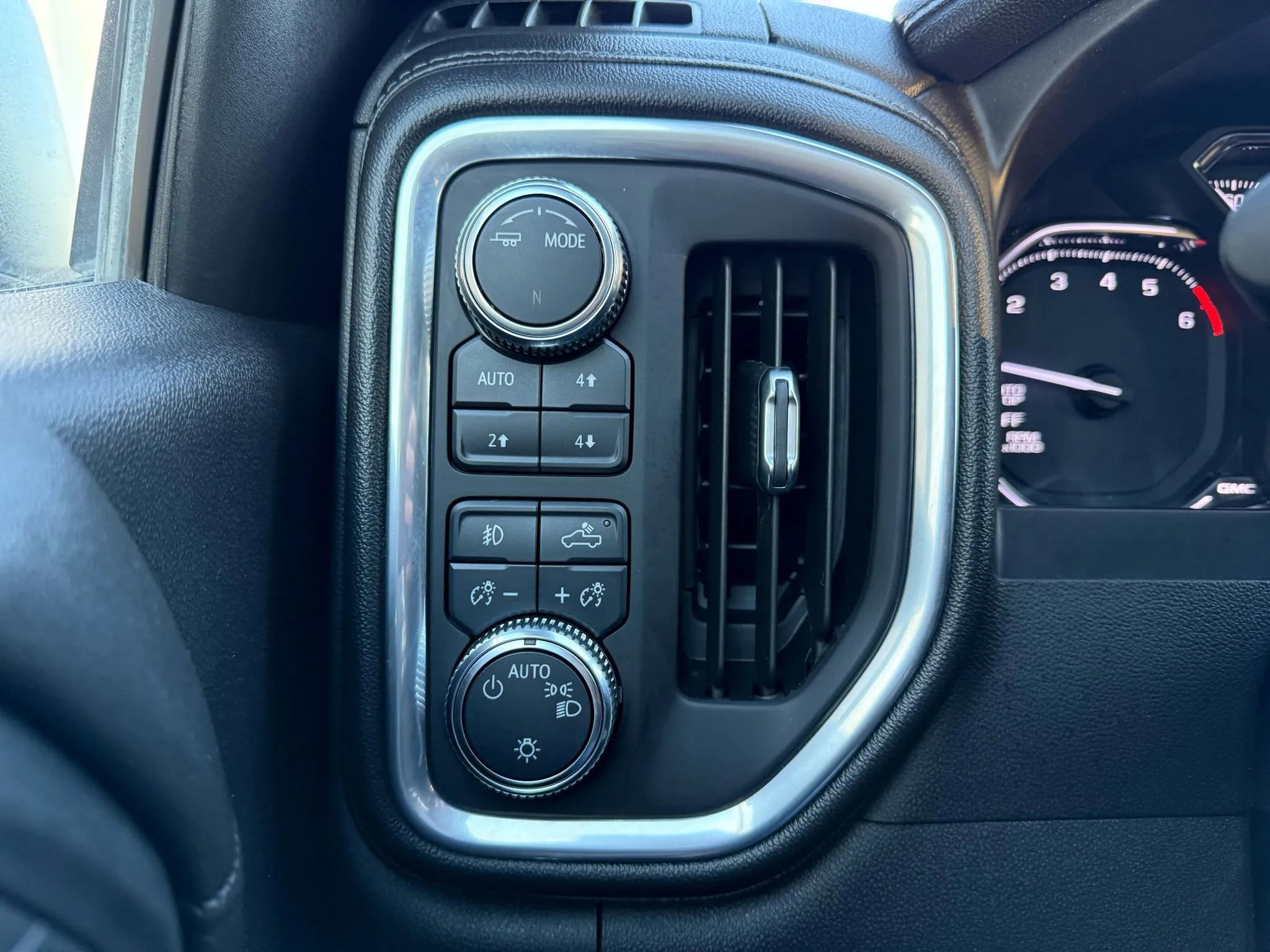 Used 2021 GMC Sierra 1500 Elevation w/ X31 Off-Road Package image 20