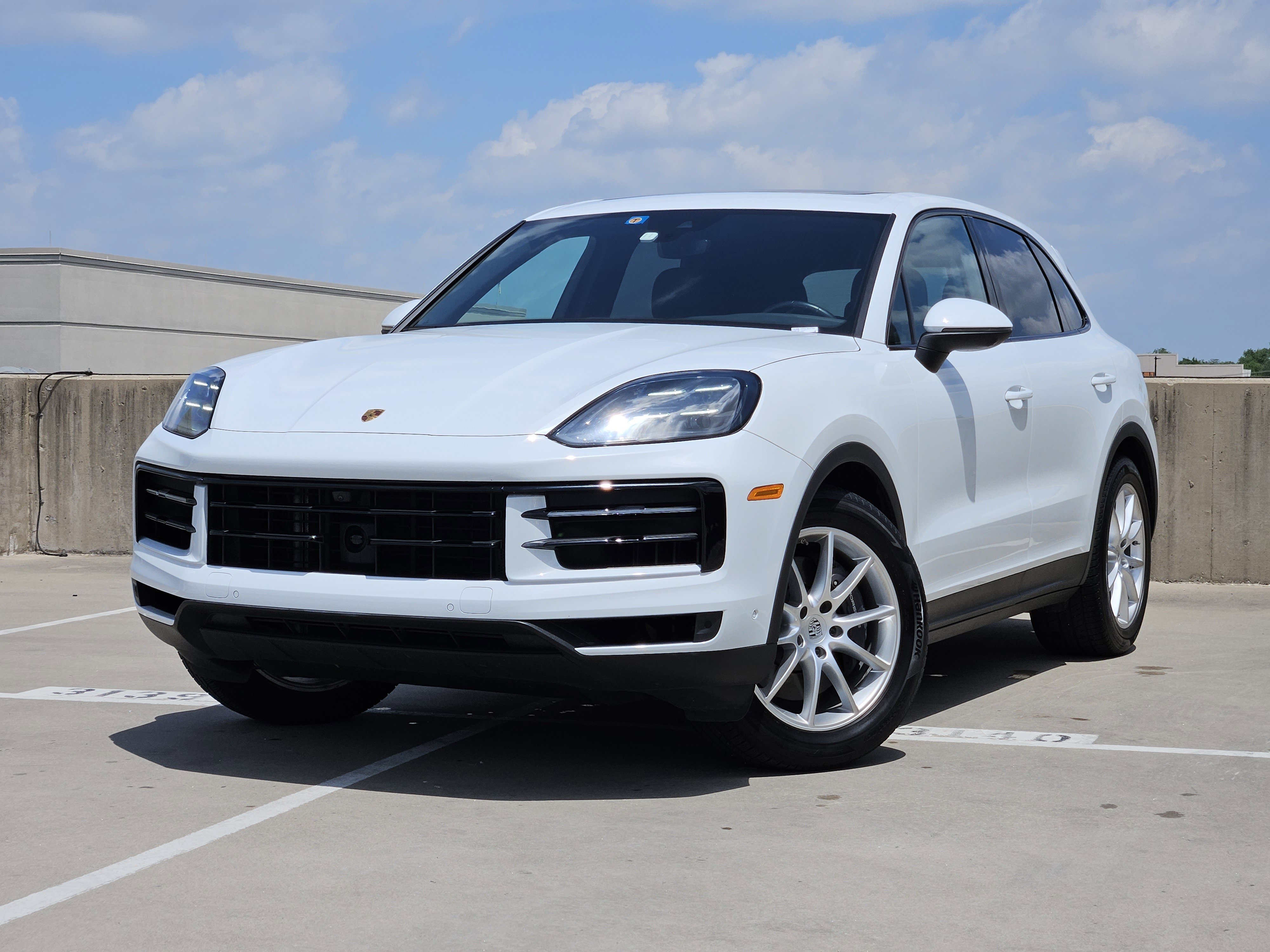 Certified 2024 Porsche Cayenne AWD/4WD image 1