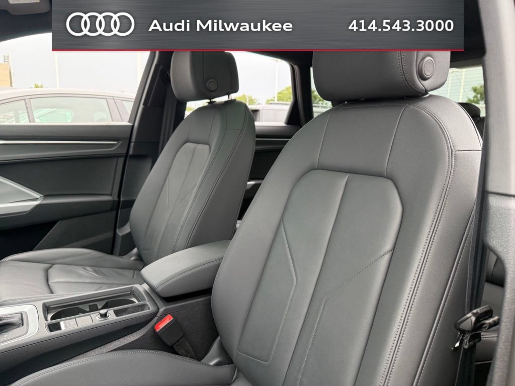 Used 2024 Audi Q3 2.0T Premium Plus AWD/4WD image 5