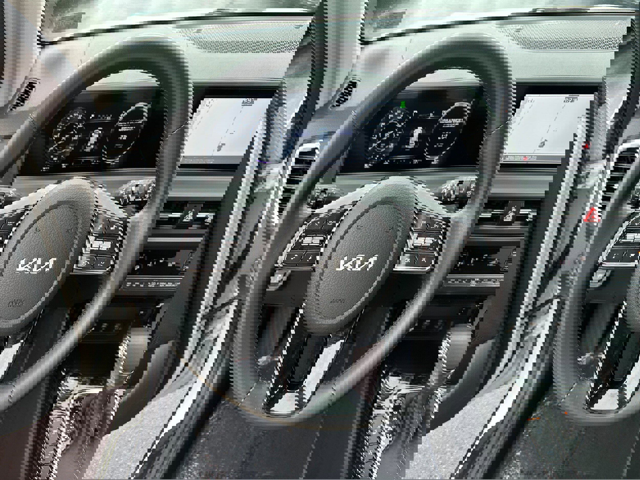 Used 2024 Kia Seltos EX image 34