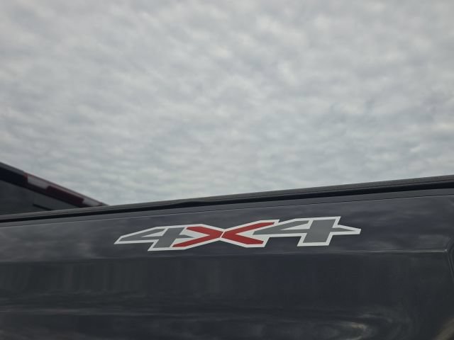Used 2022 Chevrolet Silverado 1500 LTZ w/ LTZ Convenience Package II AWD/4WD image 9