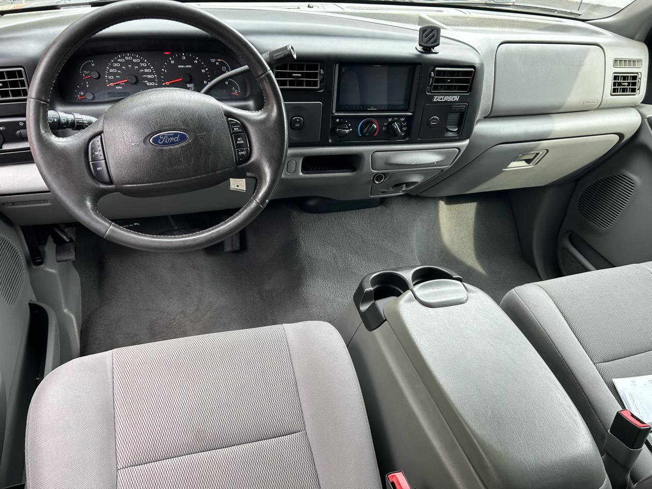 Used 2005 Ford Excursion XLT RWD image 12