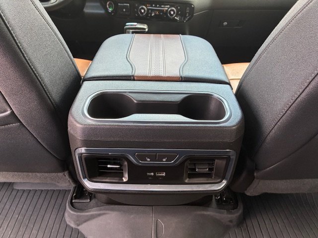 Used 2023 Chevrolet Silverado 1500 High Country w/ Technology Package image 20