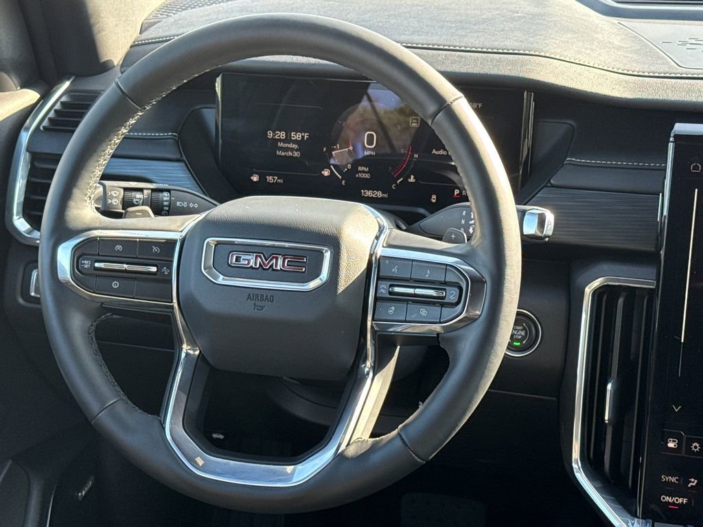 Used 2025 GMC Acadia Elevation FWD image 13