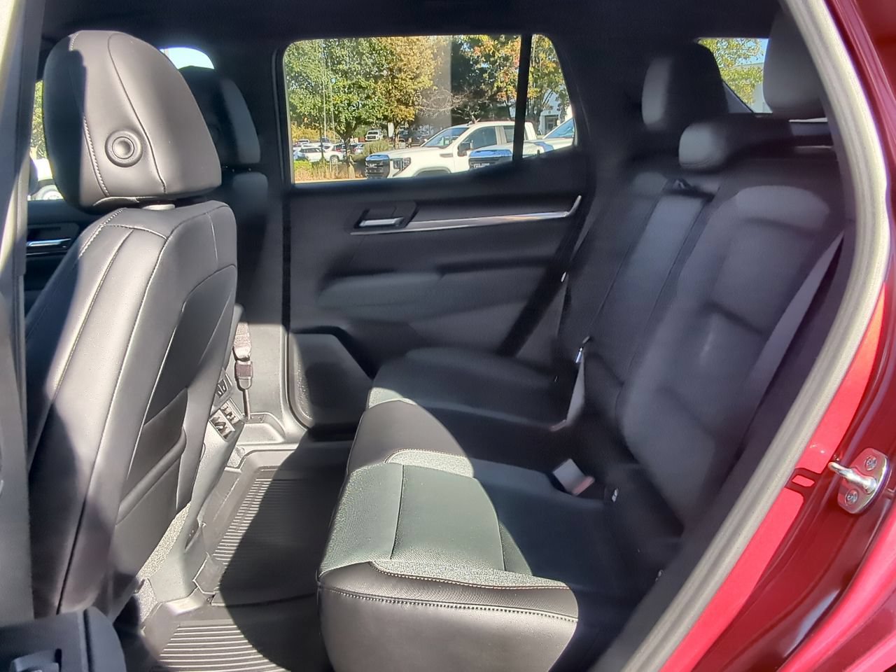 New 2026 GMC Terrain AT4 w/ Convenience Package III AWD/4WD image 24