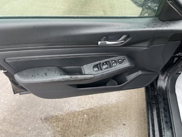 Used 2020 Nissan Altima 2.5 S FWD image 11