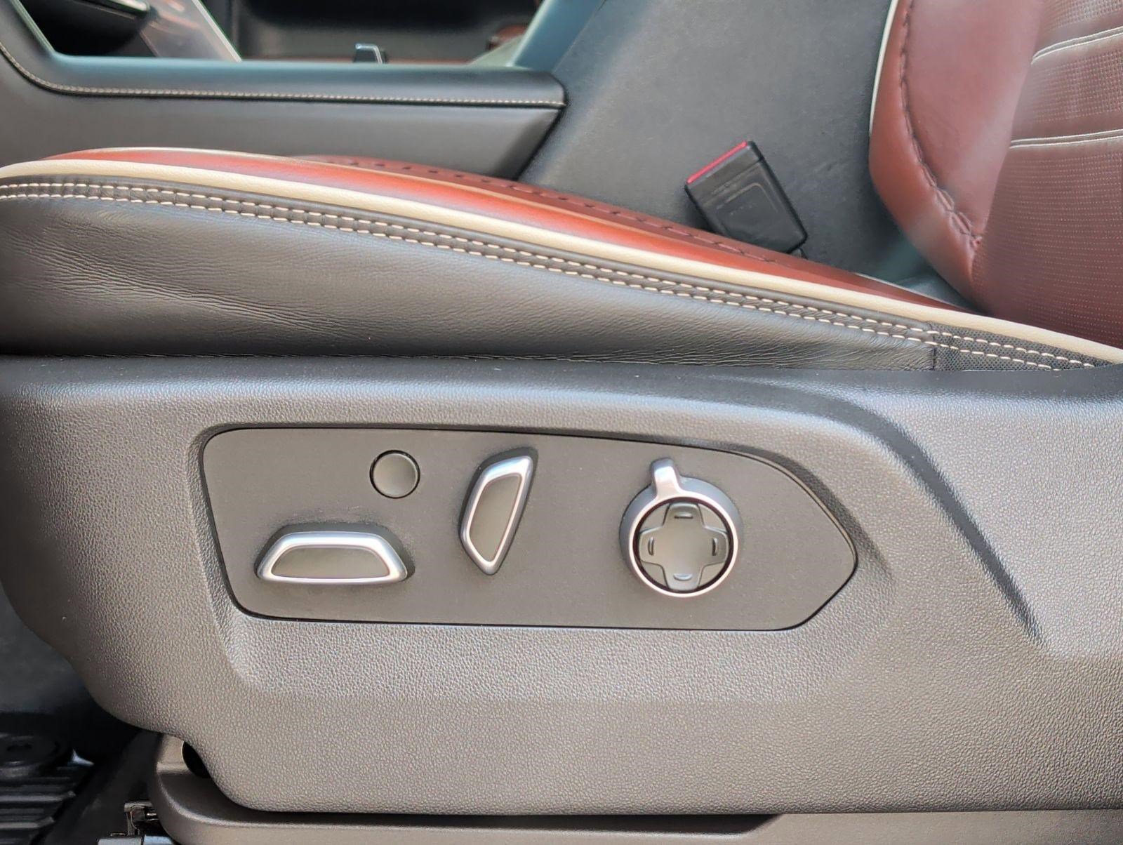 Used 2024 GMC Sierra 2500 Denali Ultimate image 10