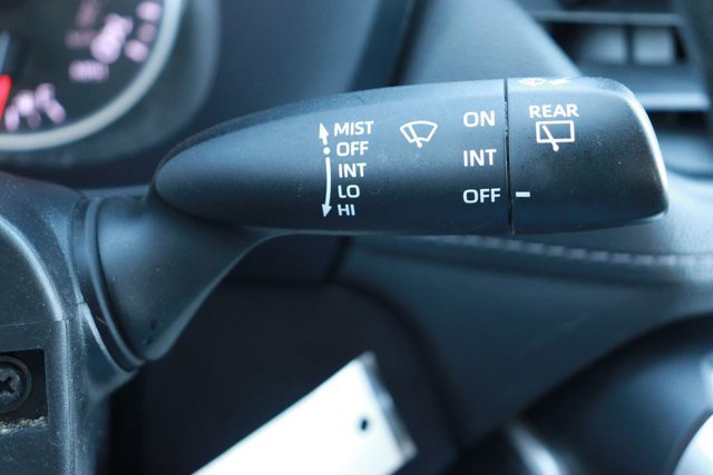 Used 2021 Toyota RAV4 LE image 27