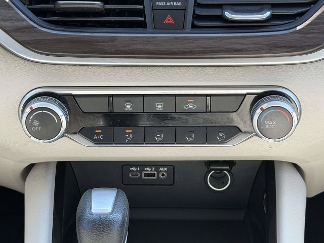 Used 2024 Nissan Altima 2.5 SV FWD image 21