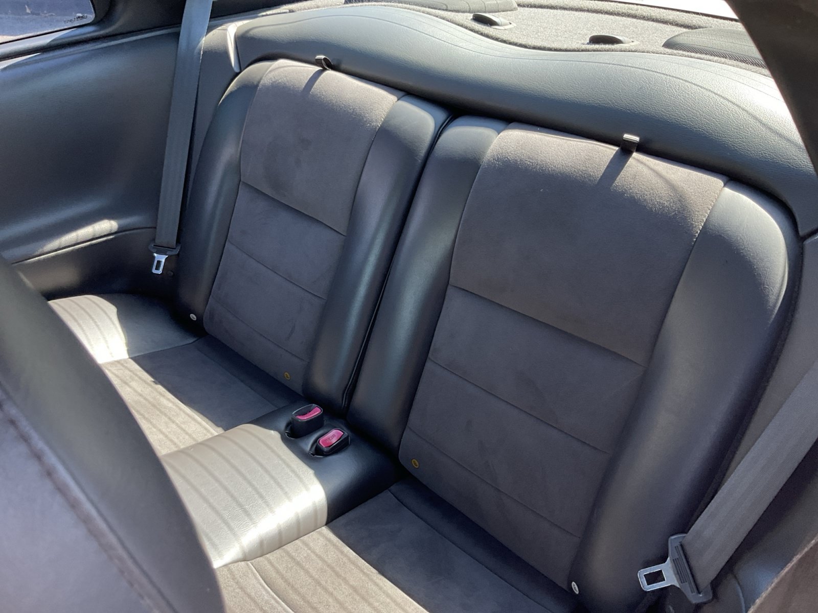 Used 2004 Ford Mustang Cobra RWD image 19