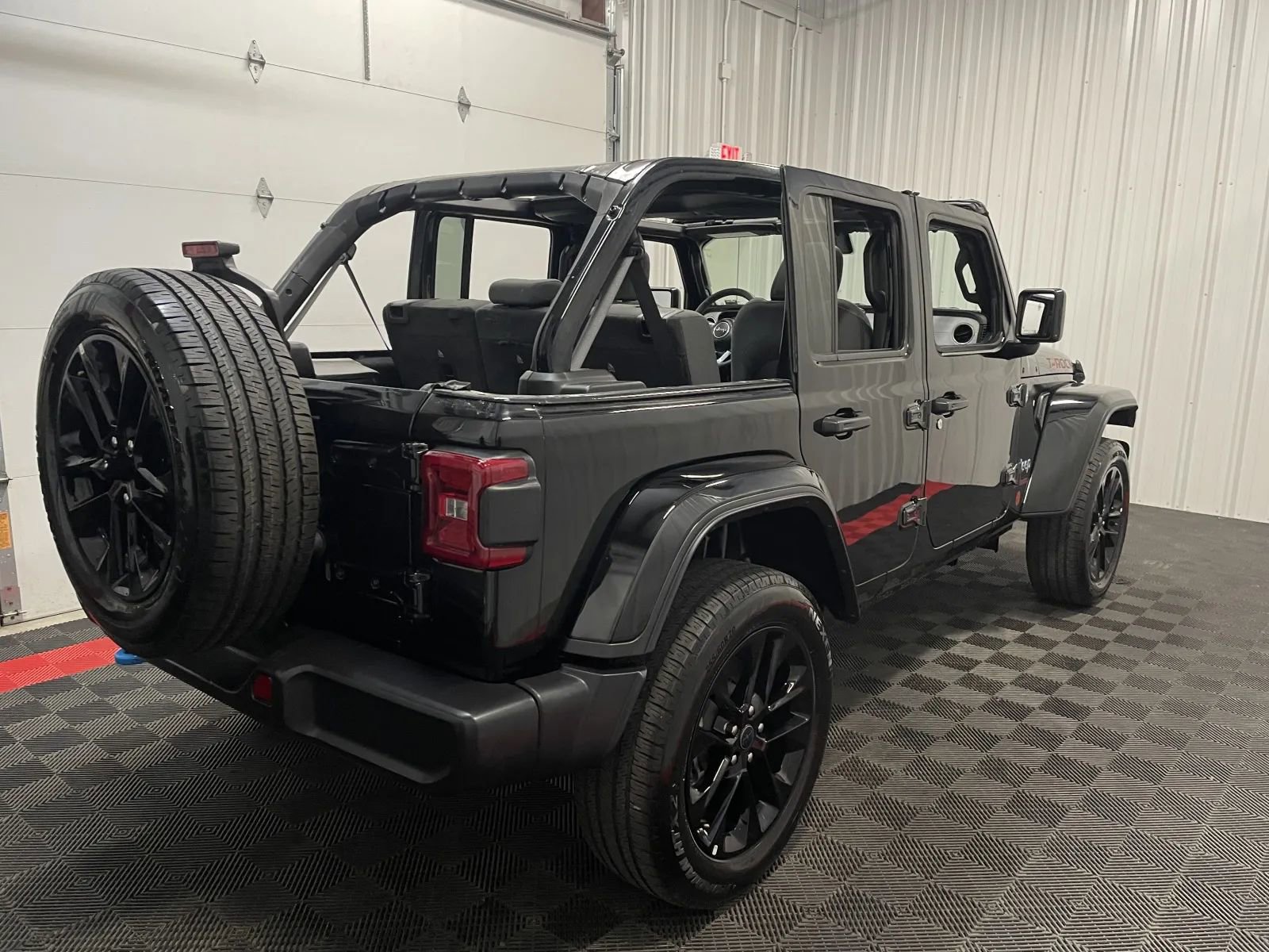 Used 2024 Jeep Wrangler Sahara 4xe image 3