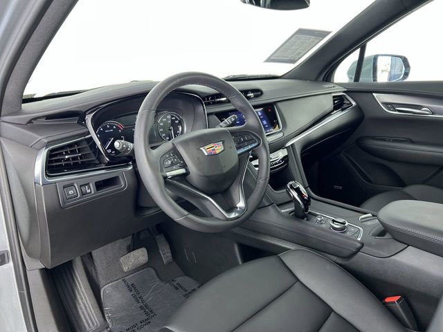 Used 2025 Cadillac XT6 Luxury image 10