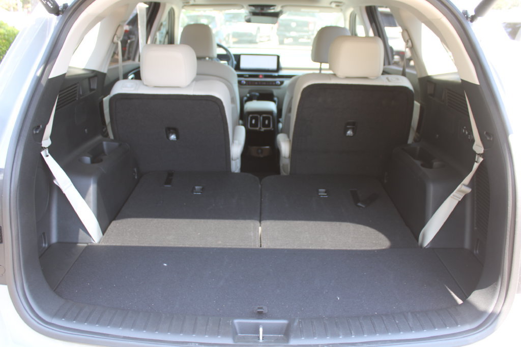 Certified 2024 Kia Sorento SX FWD image 10