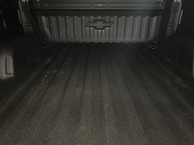 Used 2025 Chevrolet Silverado 1500 High Country w/ Technology Package image 8