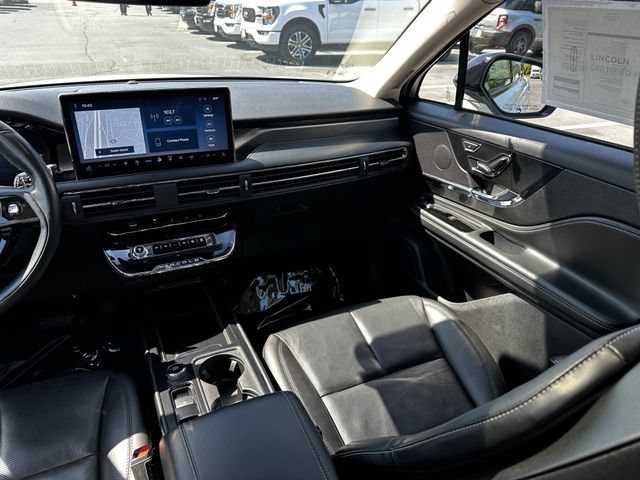 Certified 2023 Lincoln Corsair Reserve w/ Equipment Group 201A AWD/4WD image 17