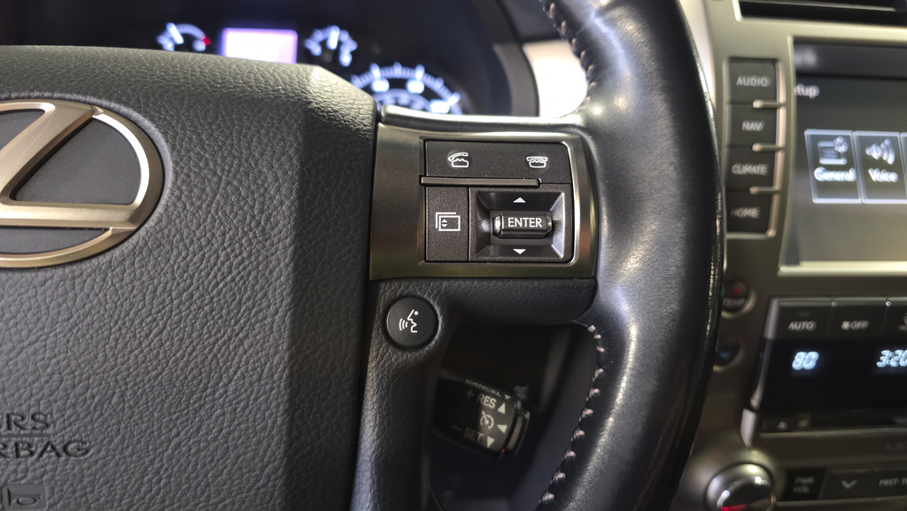 Used 2016 Lexus GX 460 w/ Premium Package AWD/4WD image 24